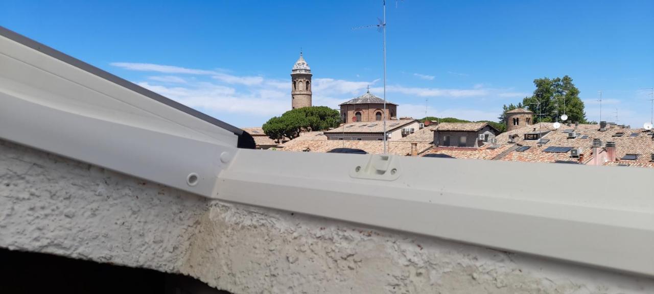 Corte Cavour. Una Mansarda Nel Cuore Della Citta Ravenna Exteriör bild