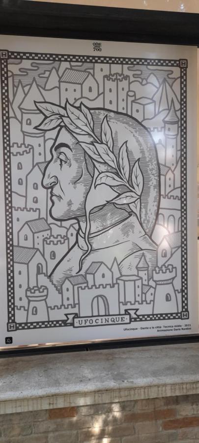 Corte Cavour. Una Mansarda Nel Cuore Della Citta Ravenna Exteriör bild