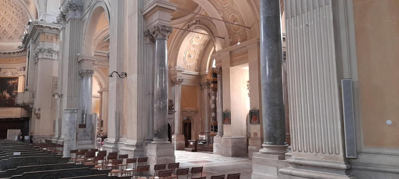 Corte Cavour. Una Mansarda Nel Cuore Della Citta Ravenna Exteriör bild
